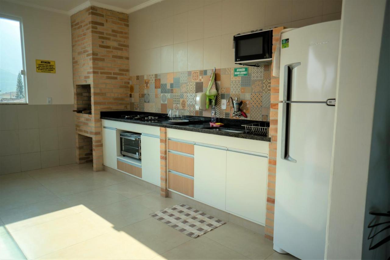 Edificio Lorenzi - Suites & Aparts อูบาตูบา ภายนอก รูปภาพ